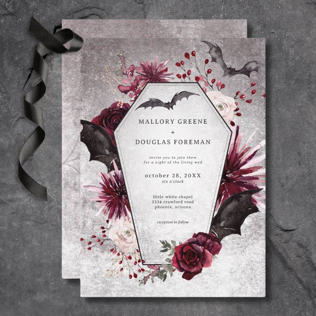 Invitación Rústico Gótico Negro y Borgoña Boda de Halloween (Rustic Gothic Black & Burgundy Halloween Wedding Invitation)