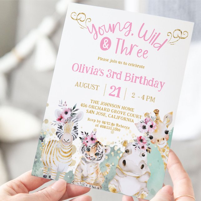 Invitación Safari Zoo Pink Gold Floral Chica tercer cumpleaño (young wild and three birthday invitation)