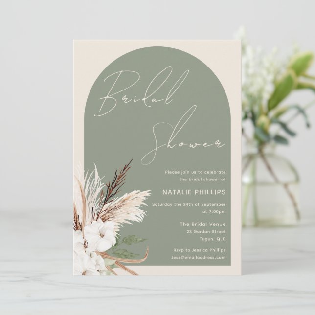 Invitación Sage Boho Arch Beige Floral Bridal Shower (Anverso de pie)