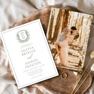 Invitación Sage Green Elegante Escudo de Leafy Monograma Boda