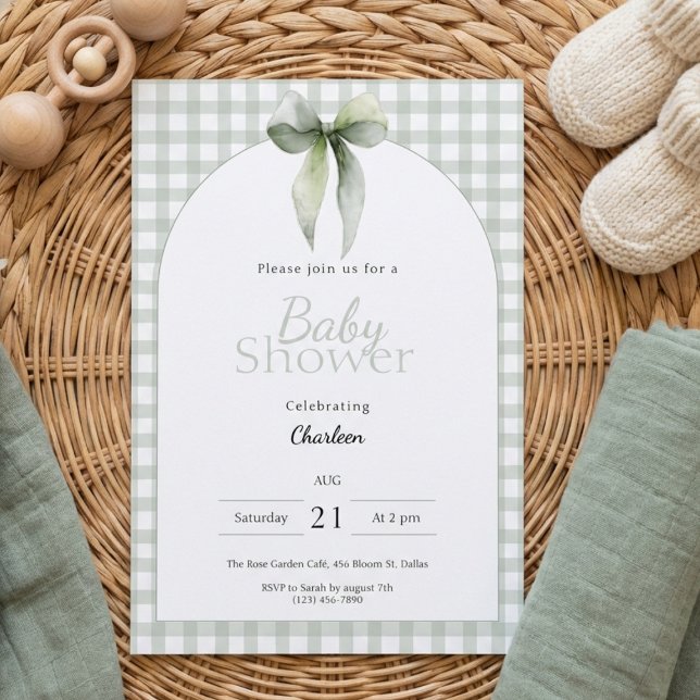 Invitación Sage Green Gingham Baby Shower Invitation (Gingham sage green baby shower invitation with bow detail on cozy neutral flatlay)