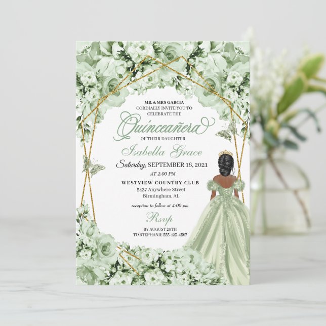 Invitación Sage Green Gold Princess Dress Quinceanera (Anverso de pie)