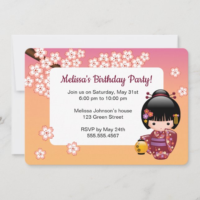 Invitación Sakura Kokeshi Muñeca Cute Geisha Fiesta de Cumple (Anverso)