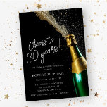 Invitación Saludos a 30 años cumpleaños de botella de champán<br><div class="desc">Perfecta invitación de cumpleaños número 30 para un hombre o una mujer. Una botella de champán abierta con burbujas que se escapan crea un diseño festivo. Saludos a 30 años están escritos en un guión moderno y a la moda. Los detalles de cumpleaños siguen a continuación. El texto blanco aparece...</div>