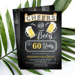 Invitación Saludos y cervezas para fiesta de cumpleaños de 60<br><div class="desc">Celebra tu cumpleaños número 60 con estilo con este rústico diseño de pizarra de carpintería "Cheers and Beers" y de barroom de madera de tonos múltiples. Diseño compuesto por Holiday Hearts Designs (derechos reservados).</div>