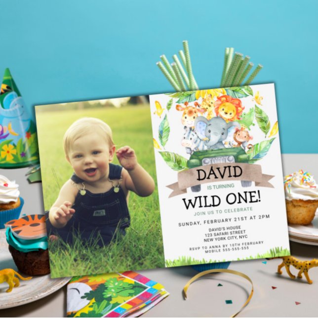 Invitación Salvaje foto de Safari de un niño de cumpleaños (Wild One 1st Birthday Invitation with photo Safari Animals Jungle themed birthday party)