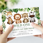 Invitación Salvaje Un Safari de la Selva Niño Primer cumpleañ<br><div class="desc">Celebra tu pequeño y salvaje turno con esta caprichosa invitación de cumpleaños con temática de safari. El diseño se compone de un grupo de adorables animales de la selva y de una vegetación acuática tropical en tonos verdes y dorados.</div>
