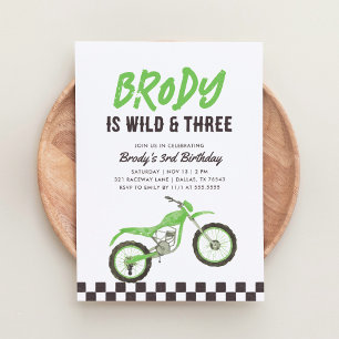 Invitación Salvaje y tres Green Dirt Bike Boy tercer cumpleañ