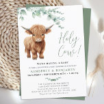 Invitación Santísima Vaca Verdor Highland Cow Parejas Baby Sh<br><div class="desc">Invite a sus amigos y familiares a celebrar la llegada de su recién nacido con las invitaciones de su madre y de su bebé de crías, accesorios de fiesta y regalos. Esta invitación a la ducha para bebés cuenta con una acuarela pintada a mano para el ganado de las tierras...</div>