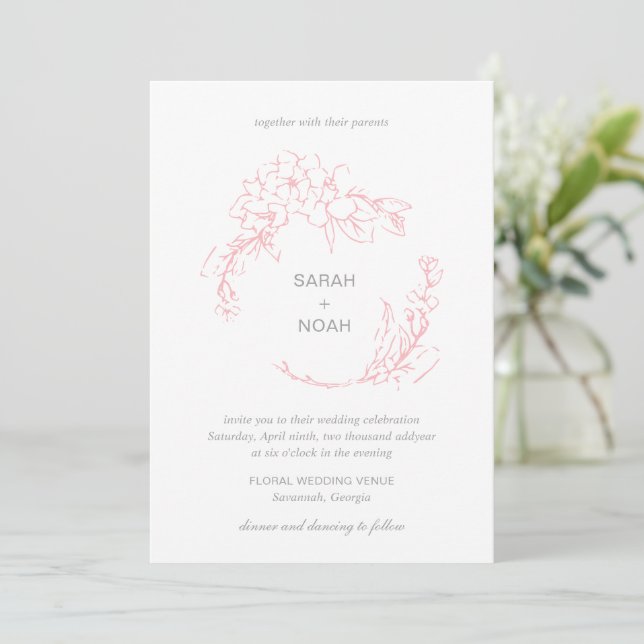 Invitación Sarah Pink Floral Wreath Boda moderno (Anverso de pie)