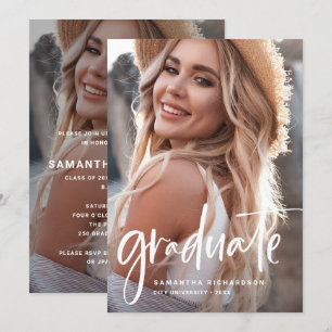 Invitación Script casual Dos fiestas de graduación fotográfi