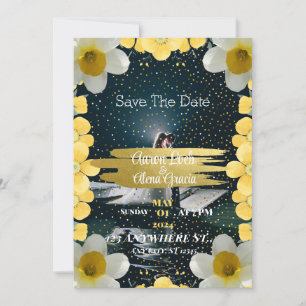 Invitación seca adornada con flores narcisitas