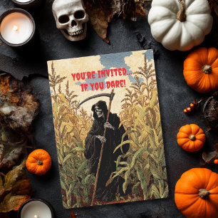 Invitación Segador caminando en campo de maíz Halloween espel