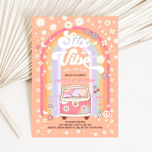 Invitación SEIS es un Vibe Daisy Groovy Hippie 6º cumpleaños