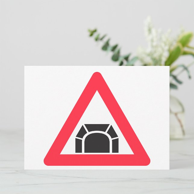 Invitación Señal de tráfico de advertencia de túnel (Subido por el creador)