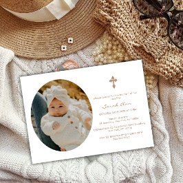 Invitación Sencilla elegancia Oval Gold Cross Baby Photo Bapt