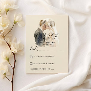 Invitación Sencilla foto de pareja blanca de marfil gris RSVP