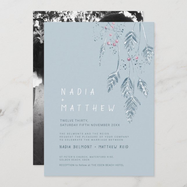 Invitación Sencilla hierba y bayas bosquejan foto azul polvor (Anverso / Reverso)