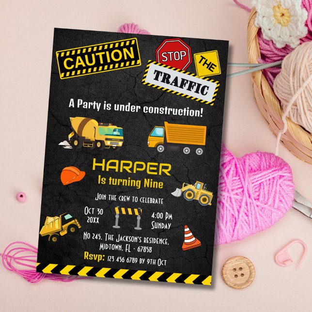 Invitación Sencillo y lindo camión de construcción niños 9 añ (Subido por el creador)