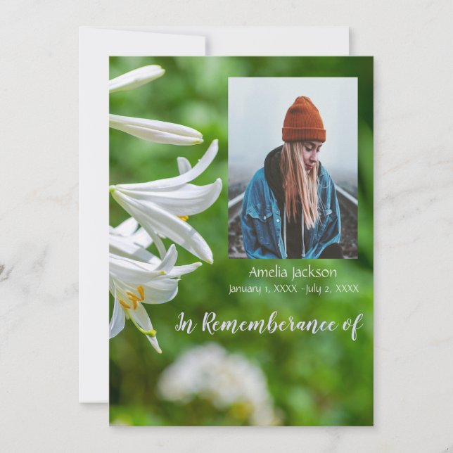 Invitación Servicio en memoria invita a flores de lirio blanc (Anverso)