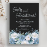 Invitación Sesenta Sensacional Dusty Azul Floral Blanco Negro<br><div class="desc">Fun polvoriento azul y blanco floral en negro "Sesenta y sensacional" invitación a la fiesta de cumpleaños número 60. Contáctame para obtener ayuda con la personalización o solicitar productos de correspondencias o coordinación de Zazzle</div>