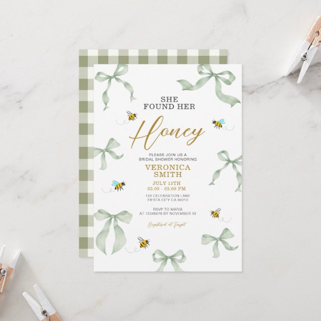 Invitación She Found Her Honey Gingham Bee Bridal Shower (Anverso/Reverso In Situ)