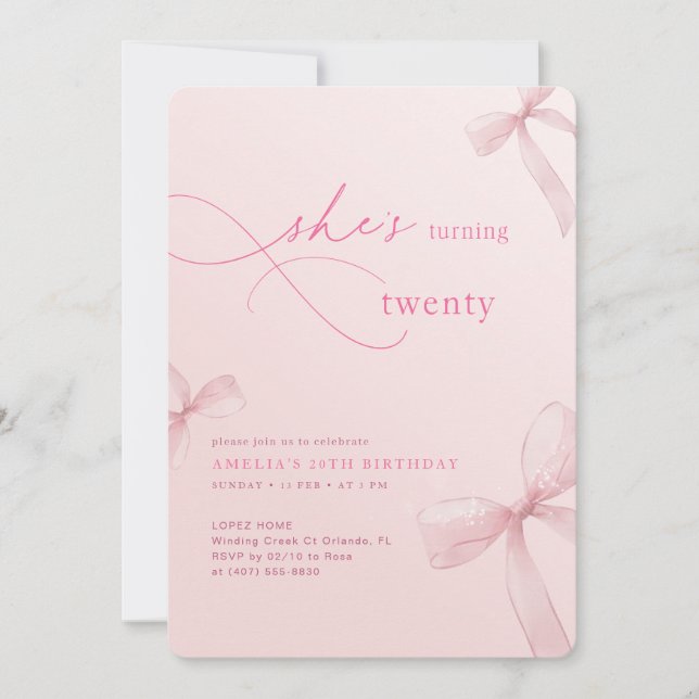 Invitación She is Turning Twenty Bow Ribbon 20th Birthday (Anverso)