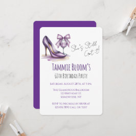 Invitación She’s Still Got It Purple High Heel Birthday Party