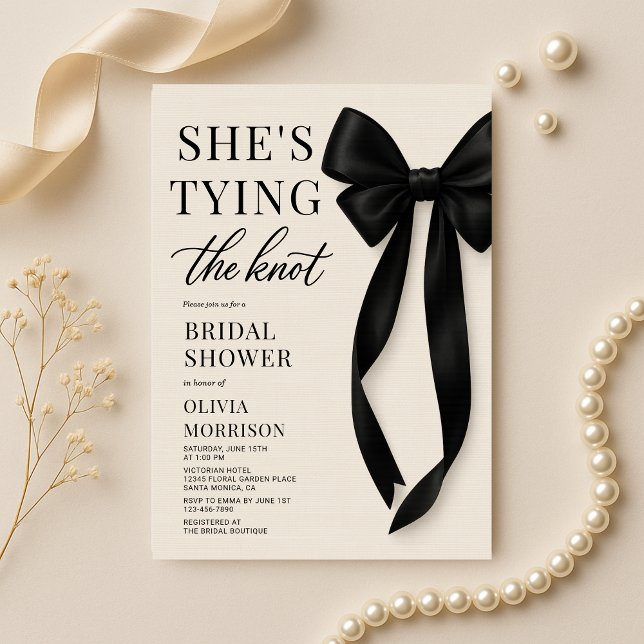 Invitación She's Tying The Knot Black Bow Bridal Shower  (Subido por el creador)