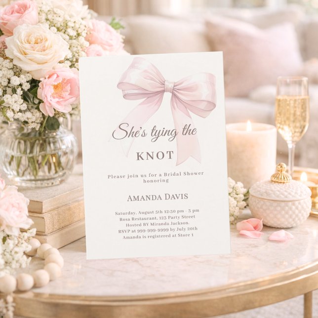 Invitación She's tying the knot pink bow Bridal Shower (Subido por el creador)