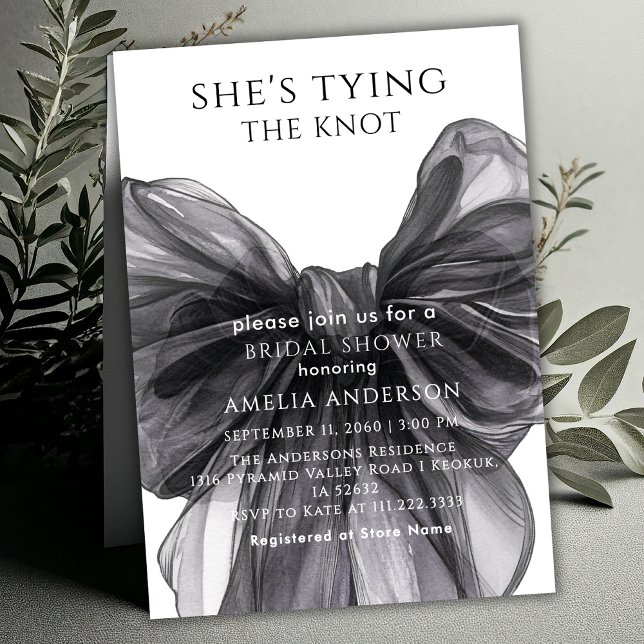 Invitación Shes Tying Tying Knot Black Bow Bridal Shower (Subido por el creador)