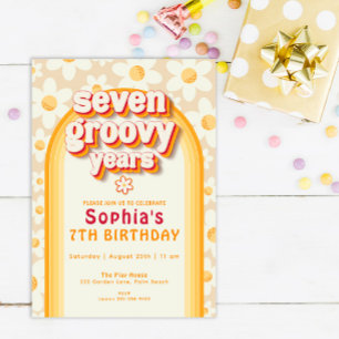 Invitación Siete años de Groovy Boho Daisy Cumpleaños del Arc