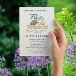 Invitación Siguen jugando en la desordenada fiesta de cumplea