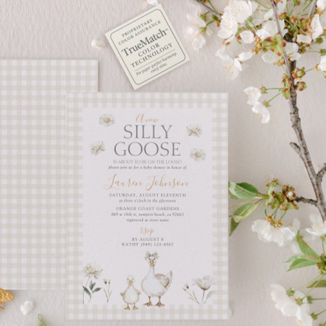 Invitación Silly Goose Whimsical Beige Gingham Baby Shower (Subido por el creador)