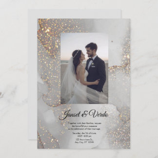 Invitación Silver Glitter Bride and Groom Wedding Invitation