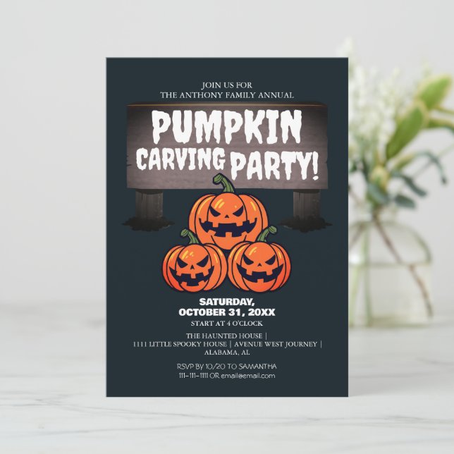 Invitación Simple calabaza tallando Fiesta Halloween Spooky (Anverso de pie)