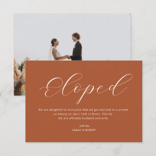 Invitación simple de boda de terracota elopada