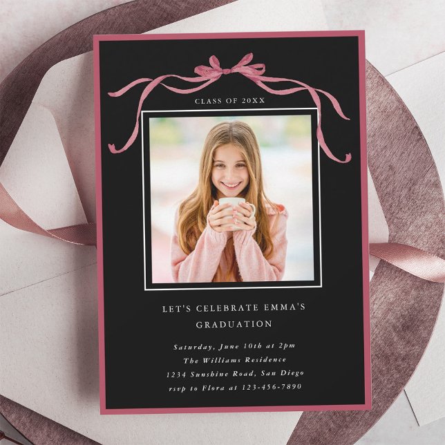 Invitación Simple Deep Blush Bow Graduation Party Photo Black (Subido por el creador)