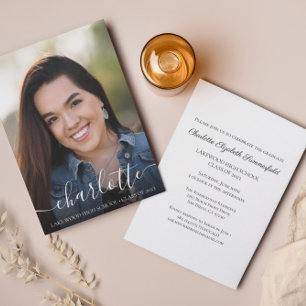 Invitación simple elegante de graduación fotográfi