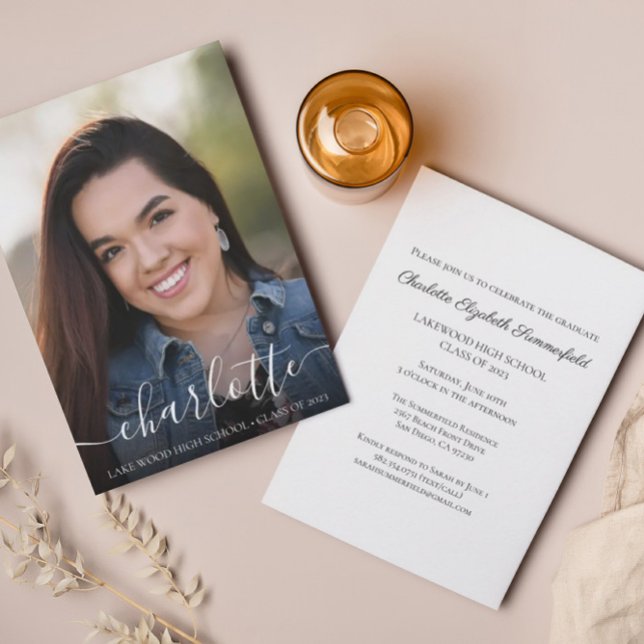 Invitación simple elegante de graduación fotográfi (Subido por el creador)