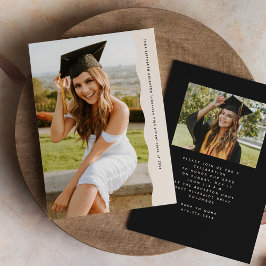 Invitación Simple foto de graduación con borde ondulado de mo