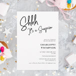 Invitación simple foto moderna de blanco negro sorpresa Sweet<br><div class="desc">¡Qué sorpresa! Elegante foto moderna en blanco negro Sweet 16</div>