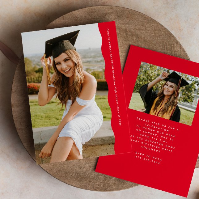 Invitación Simple foto roja con borde ondulado de moda para g (Subido por el creador)