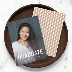 Invitación simple negrita de graduación de foto