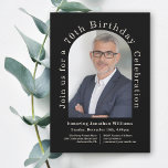 Invitación Simple Photo Arch Black 70th Birthday Party<br><div class="desc">Tan única como la persona que se celebra, esta moderna invitación a la fiesta de cumpleaños número 70 incluye una maravillosa plantilla de fotos en forma de arco para personalizar con la foto de su homólogo. El negro clásico aporta un toque moderno al diseño. La plantilla de texto personalizado con...</div>