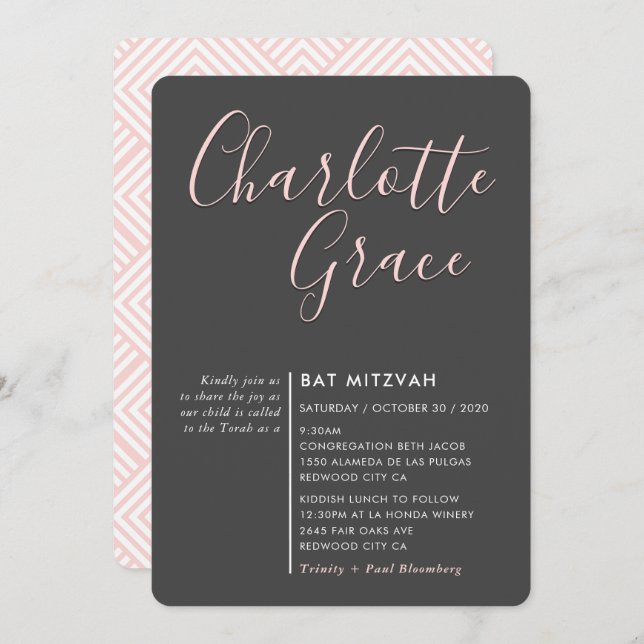 Invitación SIMPLE SCRIPT moderno Bat Mitzvah gris oscuro (Anverso / Reverso)