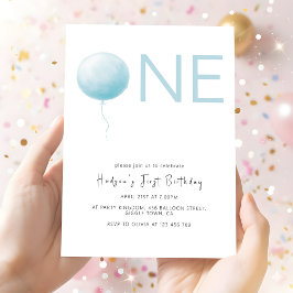 Invitación Simple Soft Blue Balloon Boy First Birthday