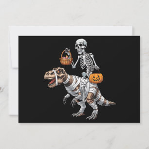 Invitación Skeleton Riding Mummy Dinosaur T rex Halloween Div
