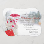 Invitación Snowman, Santa Hat, Fiesta de Navidades de compañí<br><div class="desc">Una elegante invitación de fiesta de vacaciones con bolas de navidad blanco y sombrero de santa roja . Estas hermosas invitaciones a Navidades son perfectas para Navidades que invitan a cenar, invitaciones de intercambio de regalos de vacaciones, recaudaciones de fondos para Navidades, invitaciones para fiestas de vacaciones y otros eventos...</div>