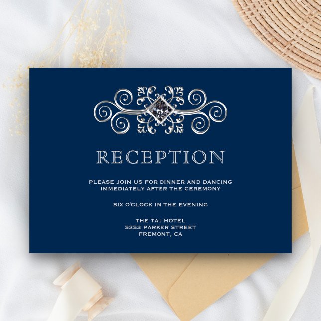 Invitación Sobre de recepción con floritura plateada azul mar (Subido por el creador)